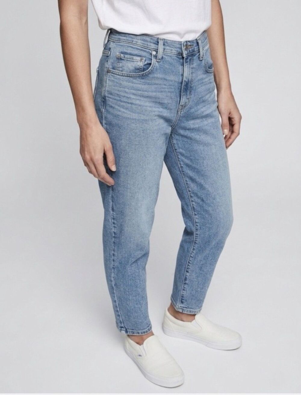 NWT Levi's SilverTab High-Waisted Mom Jeans - Women's Size 27x27